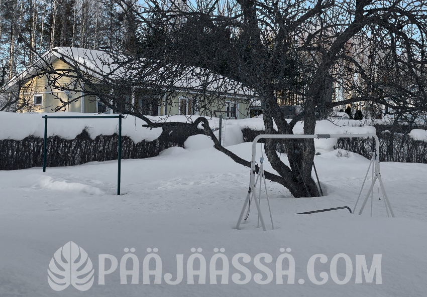 Kevät on vielä vaiheessa ja on paljon lunta