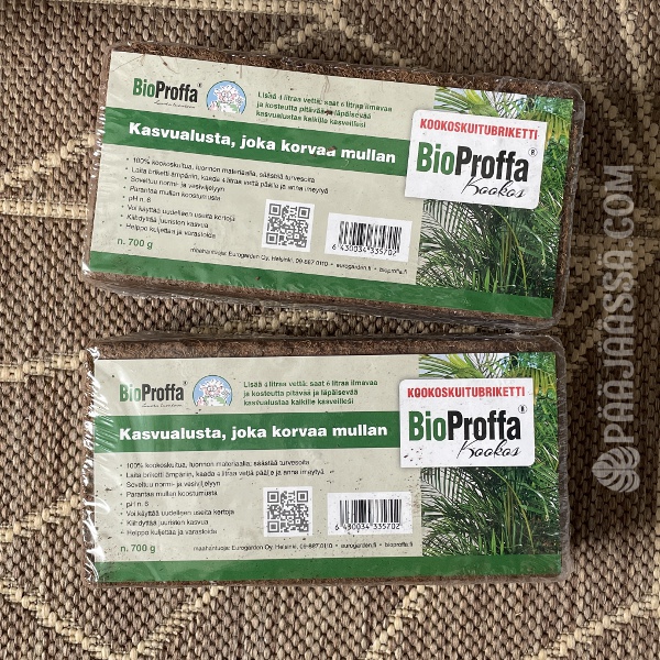 Kookoskuitu briketit