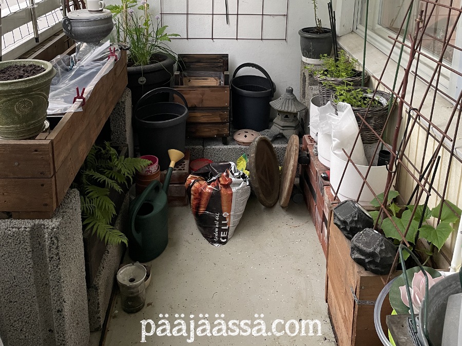 Parvekepuutarha valmistuu pian